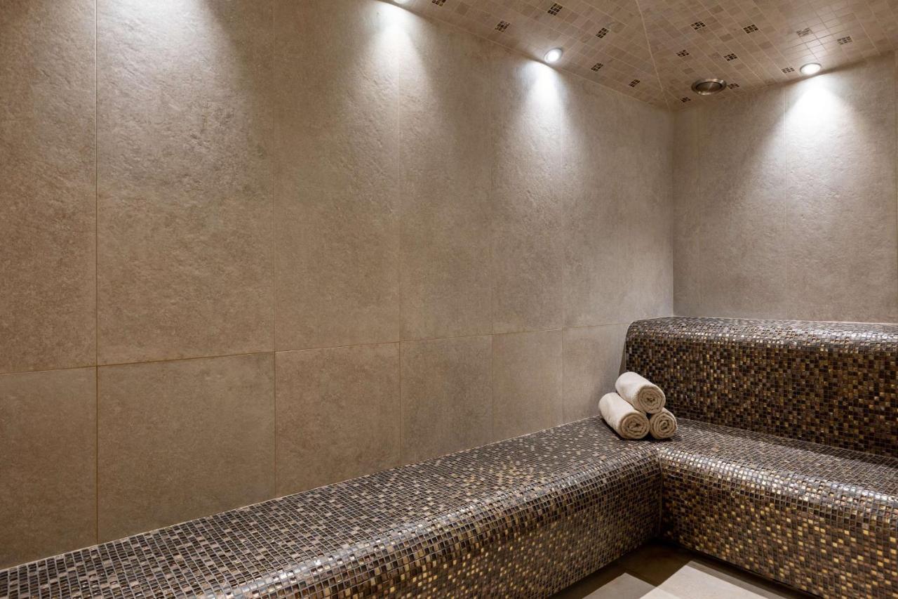 Best Western Hotel & Spa Coeur De كاسيس المظهر الخارجي الصورة